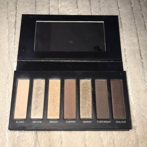 Younique Moodstruck Addiction Shadow Palette 1